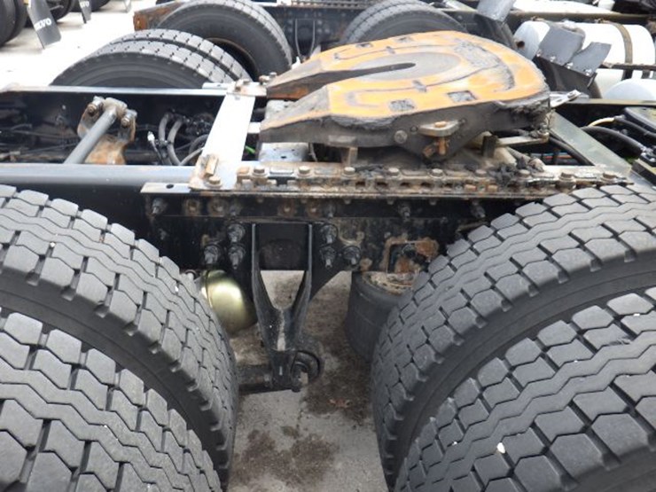 2016-international-8600-image-5