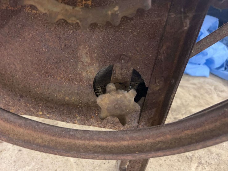 john-deere-model-1b-corn-sheller-image-17