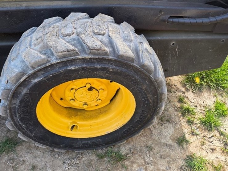 1988-new-holland-l555-image-22