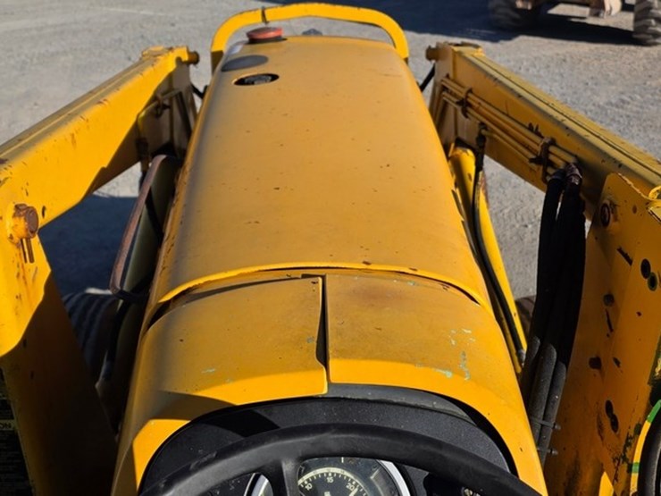 john-deere-2355-image-48