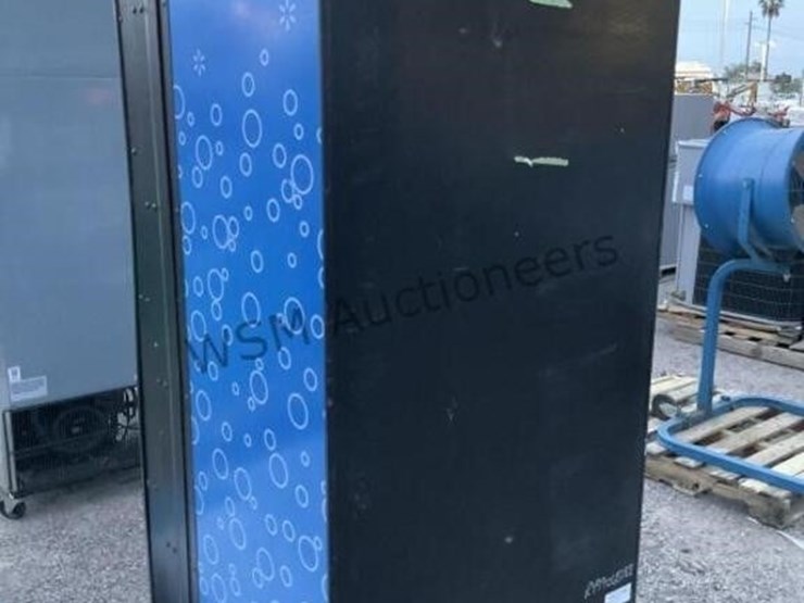 refrigerated-beverage-vending-machine-image-2