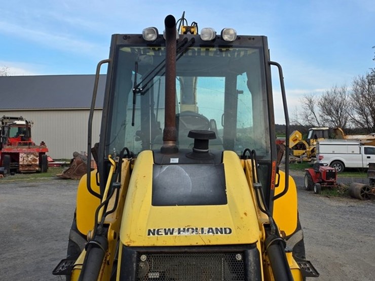 2009-new-holland-b95b-image-47