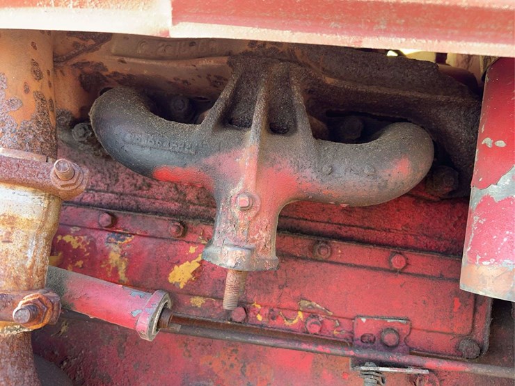 international-parts-tractor-image-39