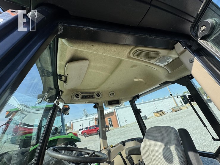 2022-john-deere-5055e-image-14