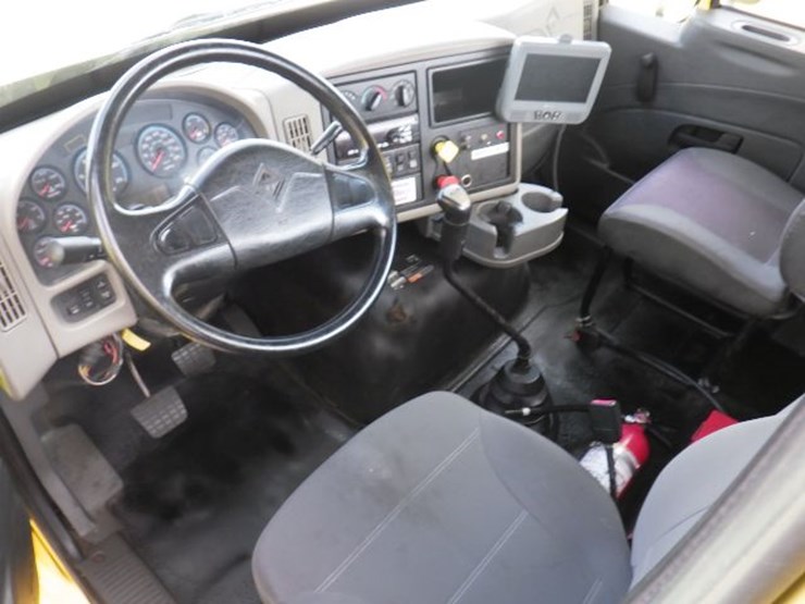 2016-international-8600-image-14