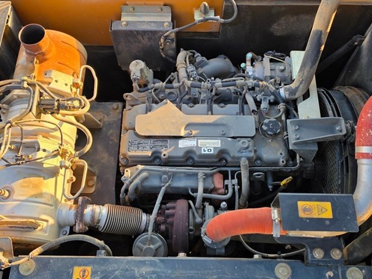 2014-case-cx160c-image-74