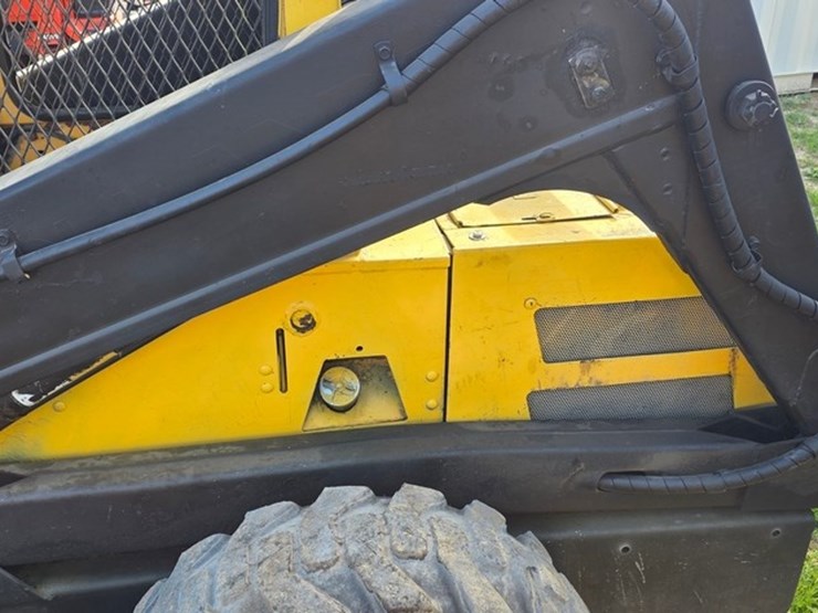 1988-new-holland-l555-image-23