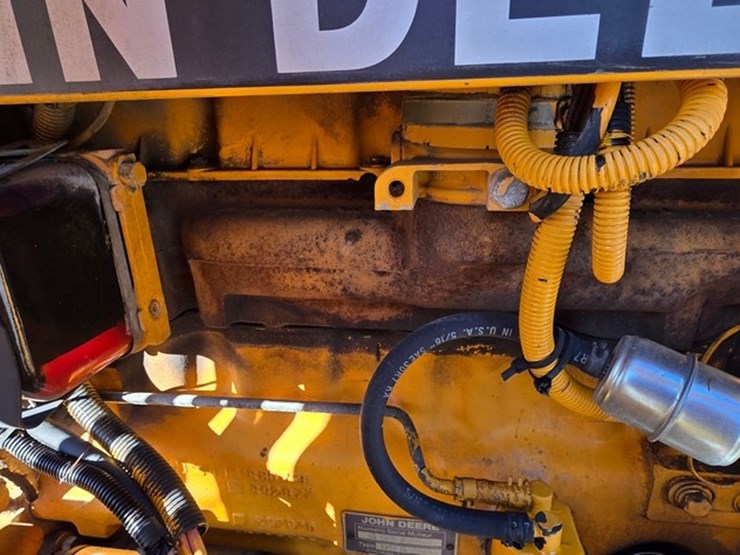 john-deere-2355-image-36