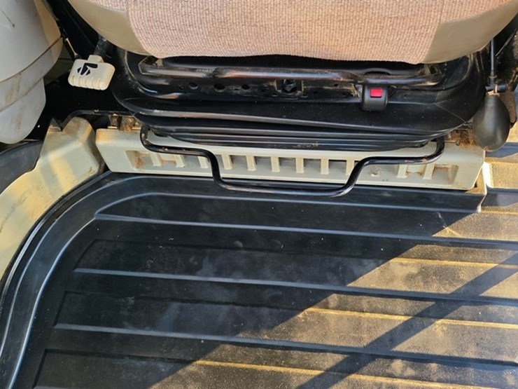 2014-case-cx160c-image-83