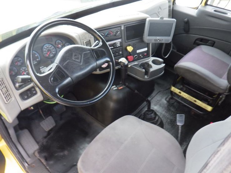 2016-international-8600-image-14