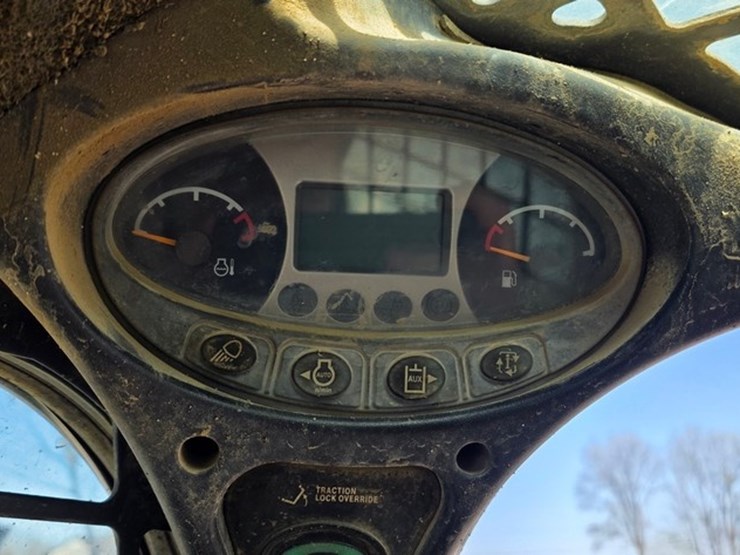 2015-bobcat-t450-image-50