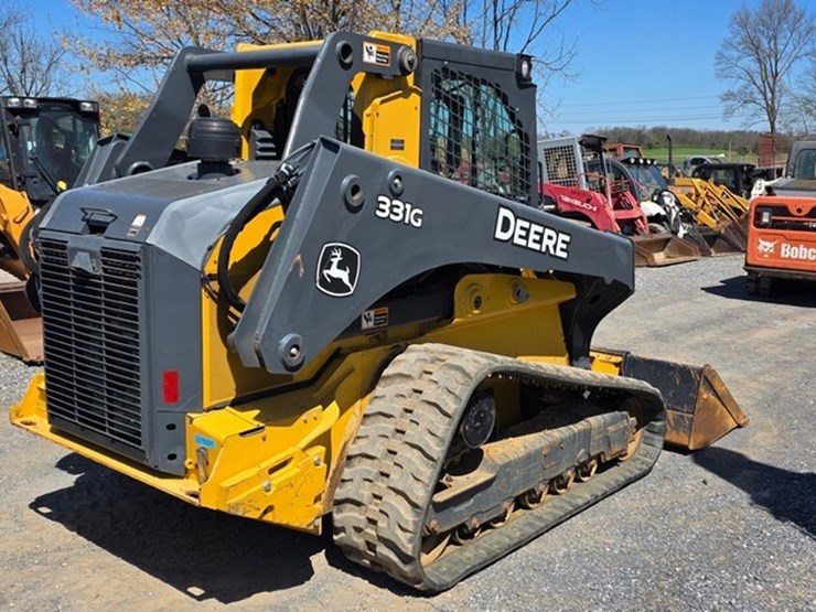 2018-deere-331g-image-3