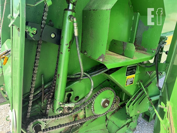 1998-john-deere-566-image-16