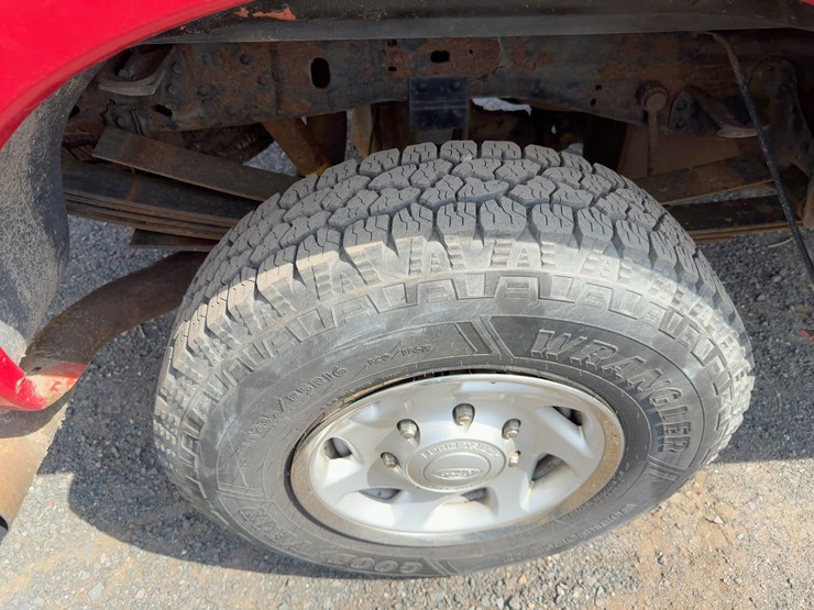 2003-ford-f250-xl-image-9