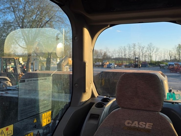 2014-case-cx160c-image-86