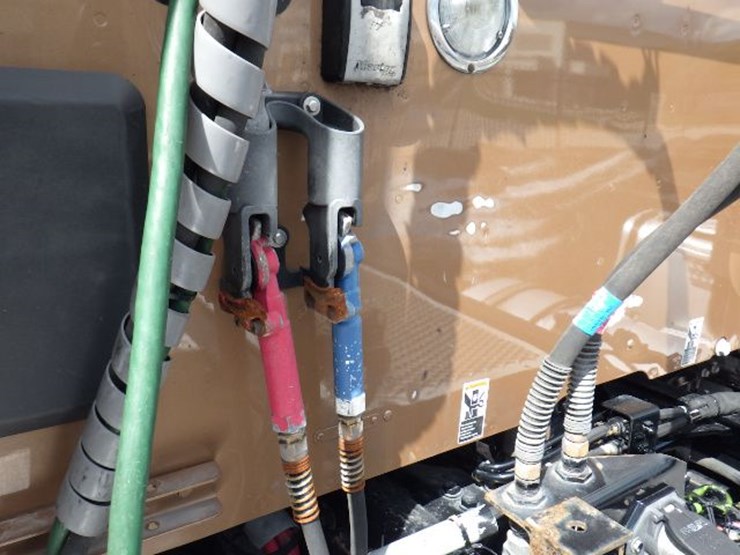 2022-kenworth-t680-image-15