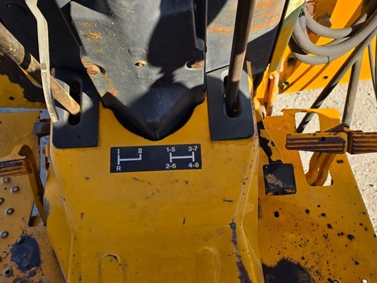 john-deere-2355-image-46