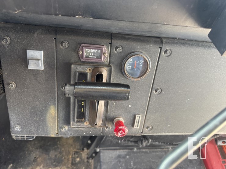 2000-caterpillar-3126-image-11