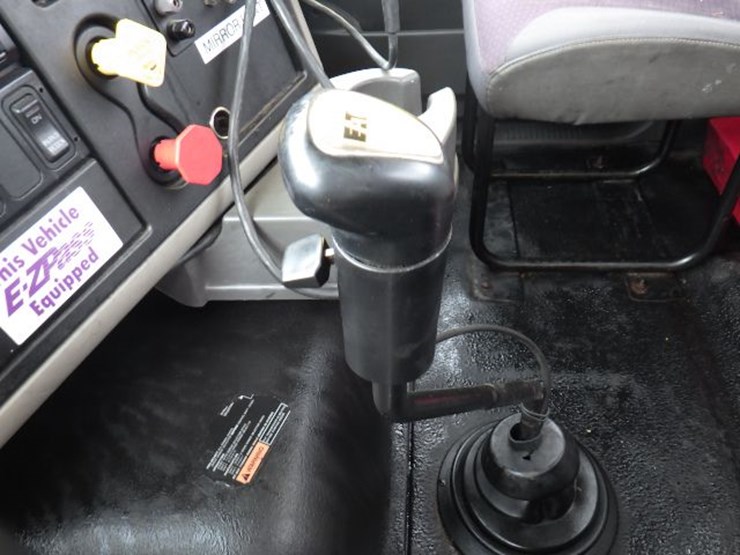 2016-international-8600-image-16