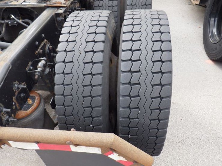 2016-international-8600-image-7