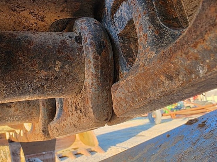 2014-case-cx160c-image-26