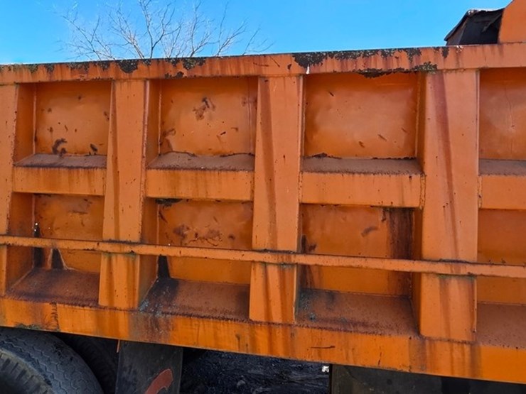 1974-white-construcktor-image-26