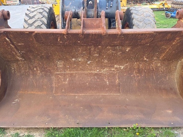 2012-deere-444k-image-38