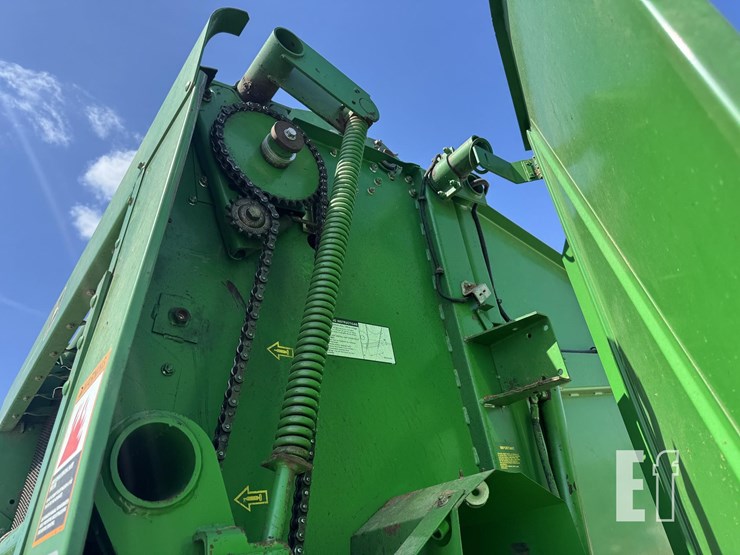 1998-john-deere-566-image-13