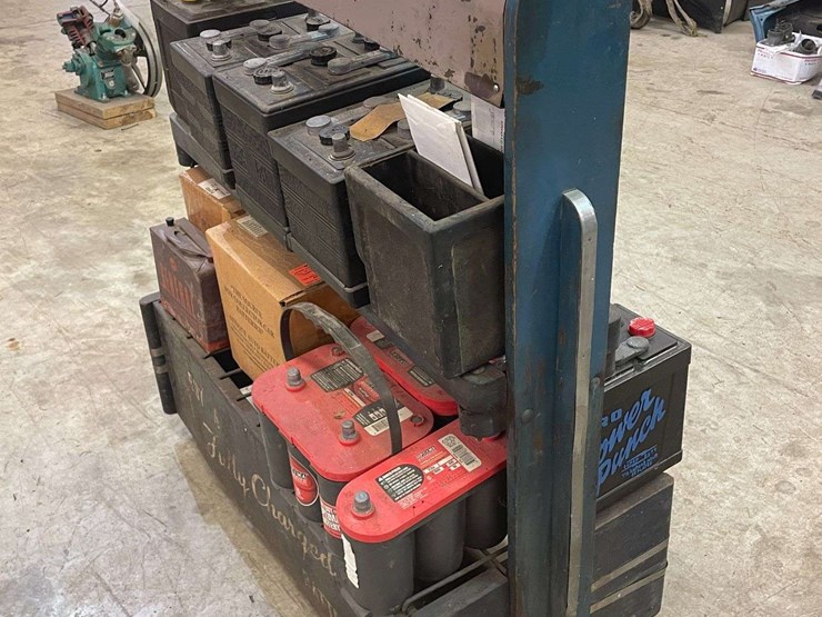 ford-battery-display-rack-image-6