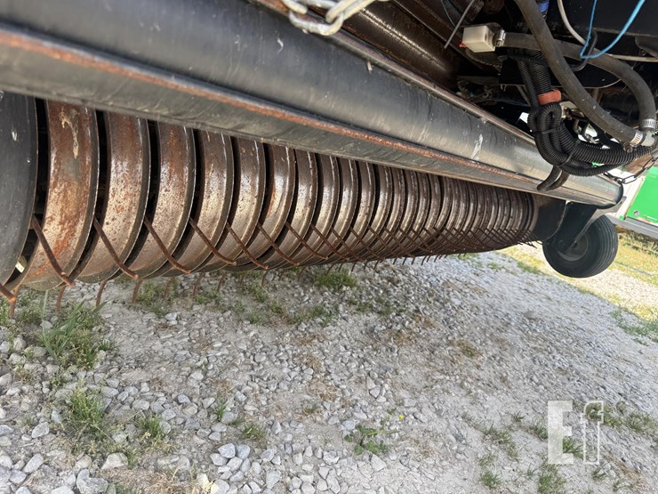 2018-case-ih-rb565-image-4