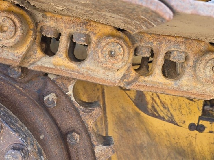 1997-caterpillar-d4h-image-40