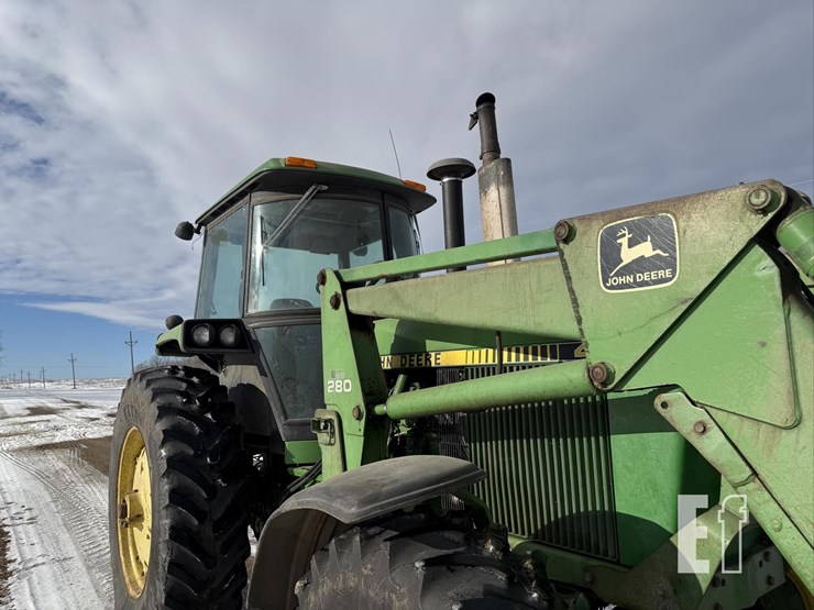 1987-john-deere-4250-image-26