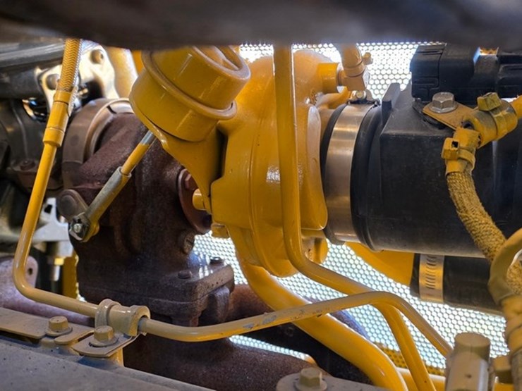 2023-deere-550-lgp-image-62