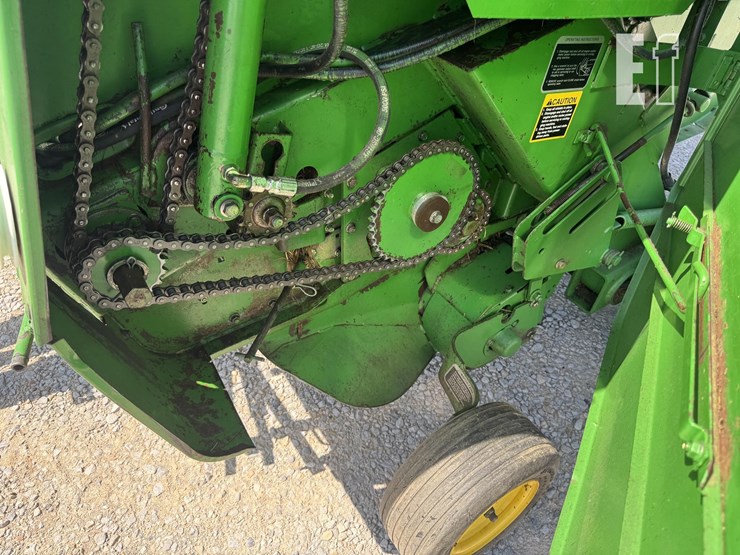 1998-john-deere-566-image-17