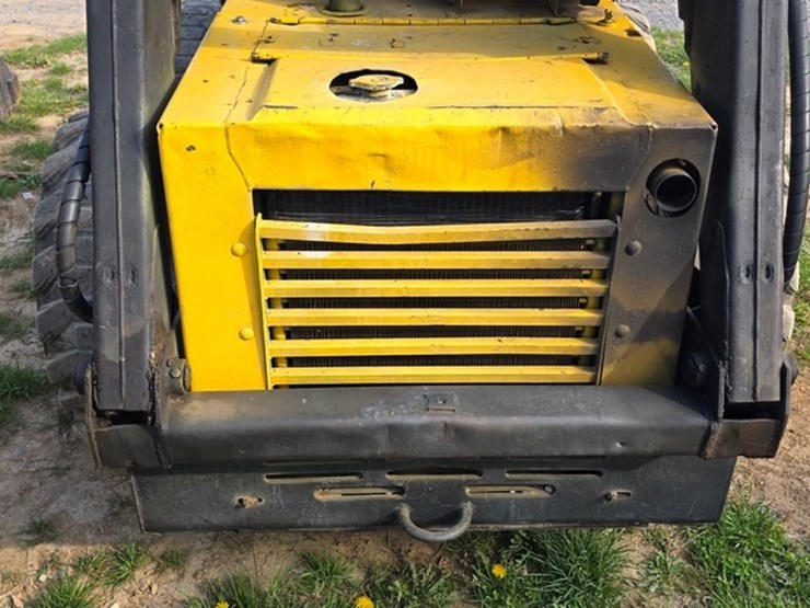 1988-new-holland-l555-image-18