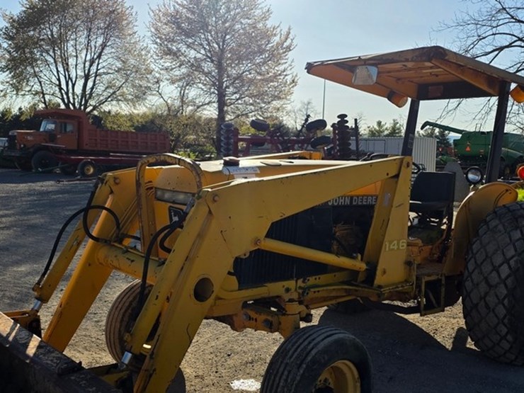 john-deere-2355-image-30