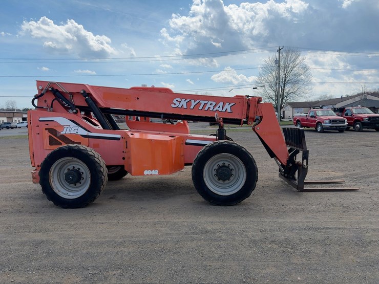 2015-sky-trak-6042-image-6