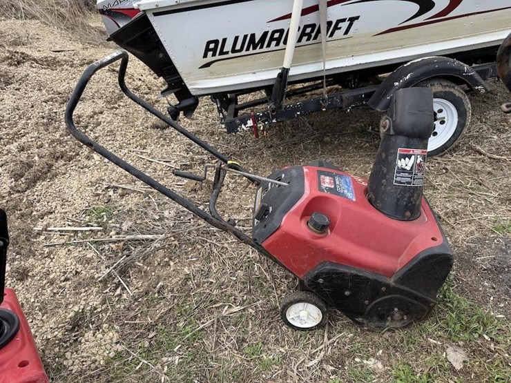 toro-snow-blower-image-3