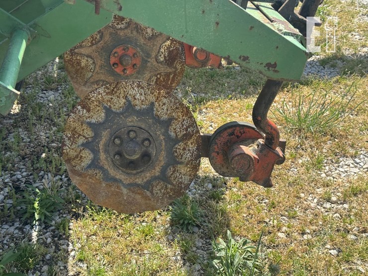 john-deere-7000-image-5