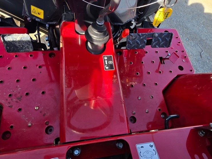 2022-massey-ferguson-1825e-image-44