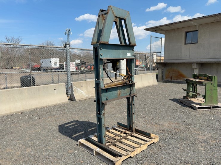 hydraulic-shop-press-image-4