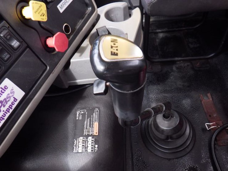 2016-international-8600-image-15