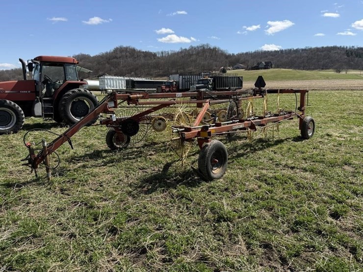 h&s-hi-capacity-12-wheel-rake-image-1