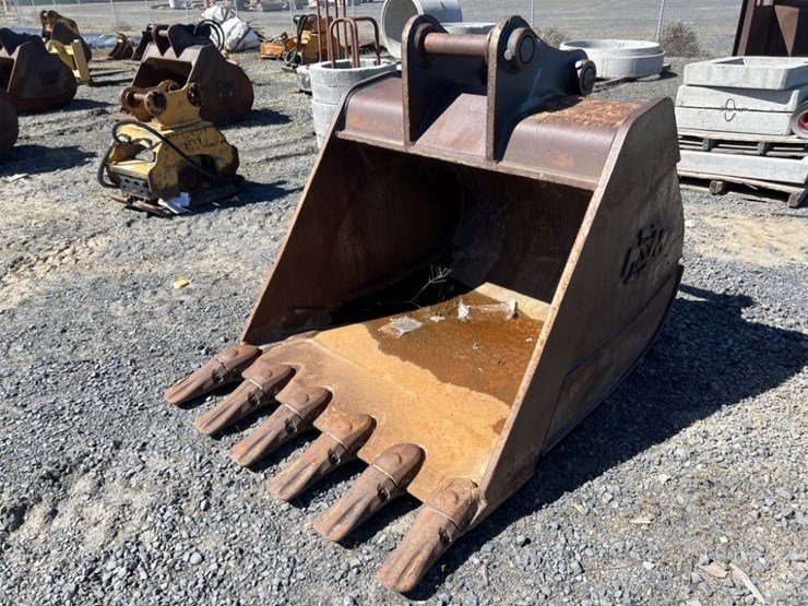 psm-54"-dig-bucket-image-1