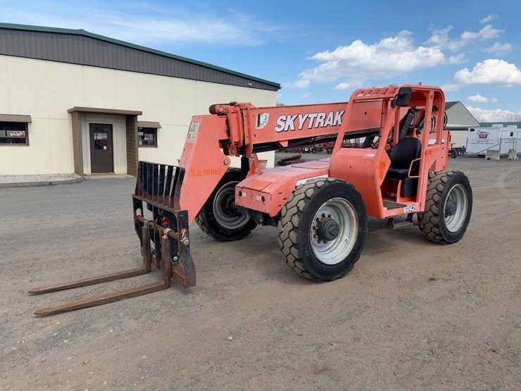 2015-sky-trak-6042-image-1