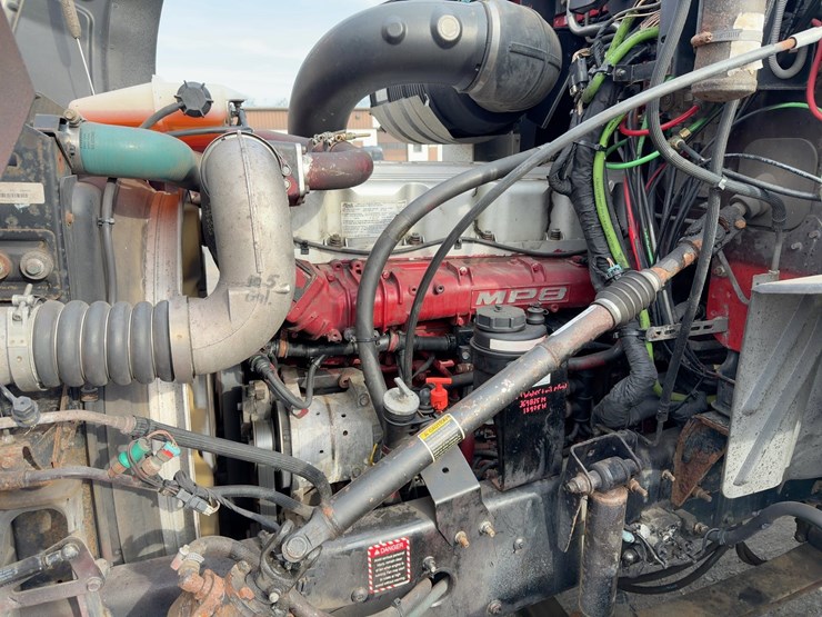 2013-mack-pinnacle-cxu613-image-8