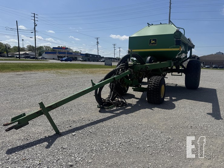 john-deere-787-image-1