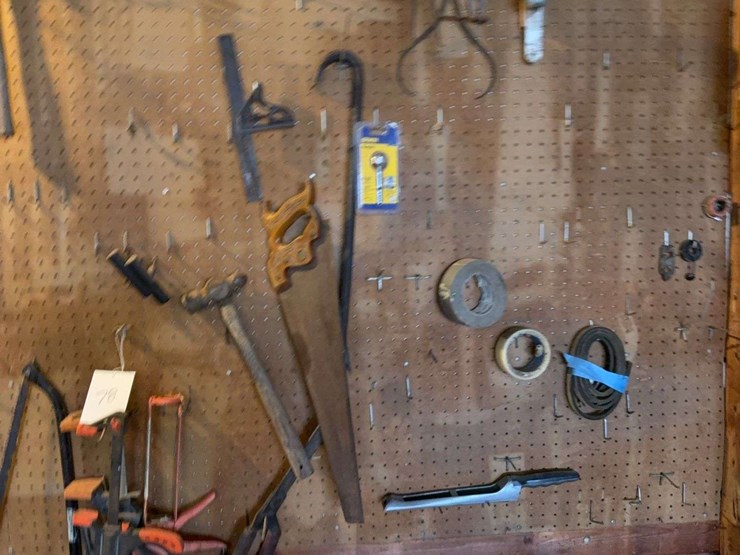 craftsman-blade-clock-and-assorted-hand-tools-image-4