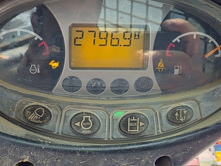 2015-bobcat-t450-image-62