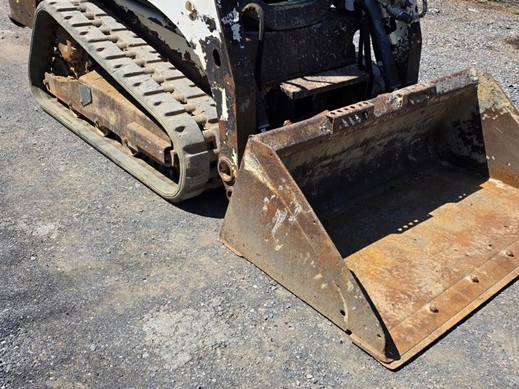 2015-bobcat-t450-image-6